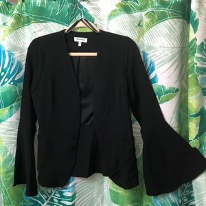 Monteau LA Black bellsleeved lightweight blazer